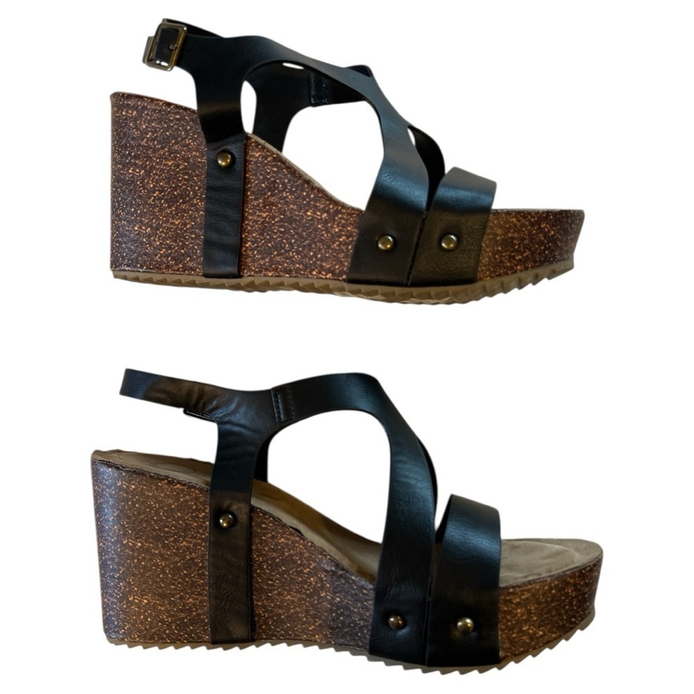 Journee Collection Wedge Geneva Black Sandal Size 7.5M​​​​